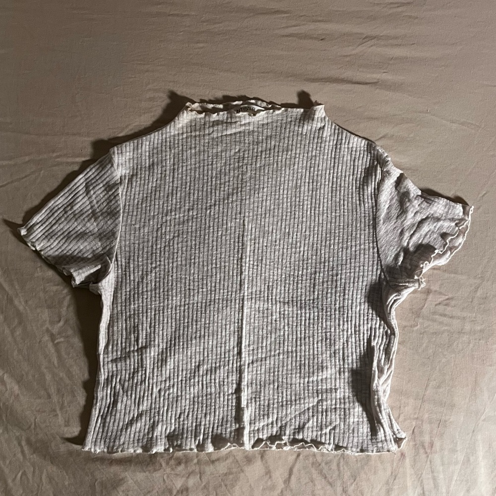 Antistar crème shortsleeved turtleneck, size medium